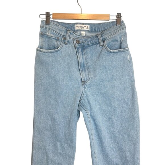 Abercrombie & Fitch The 90’s Straight Ultra High Rise Curve Love Size 4L - Picture 1 of 7